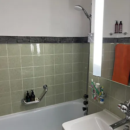 Cosy Haus Olympia Apartment *